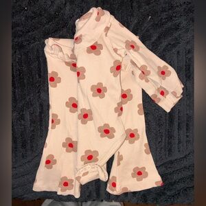 Jessica Simpson Baby Girl Floral Set – 0–3M 🌸 Long Sleeve Onesie + Flare Pants